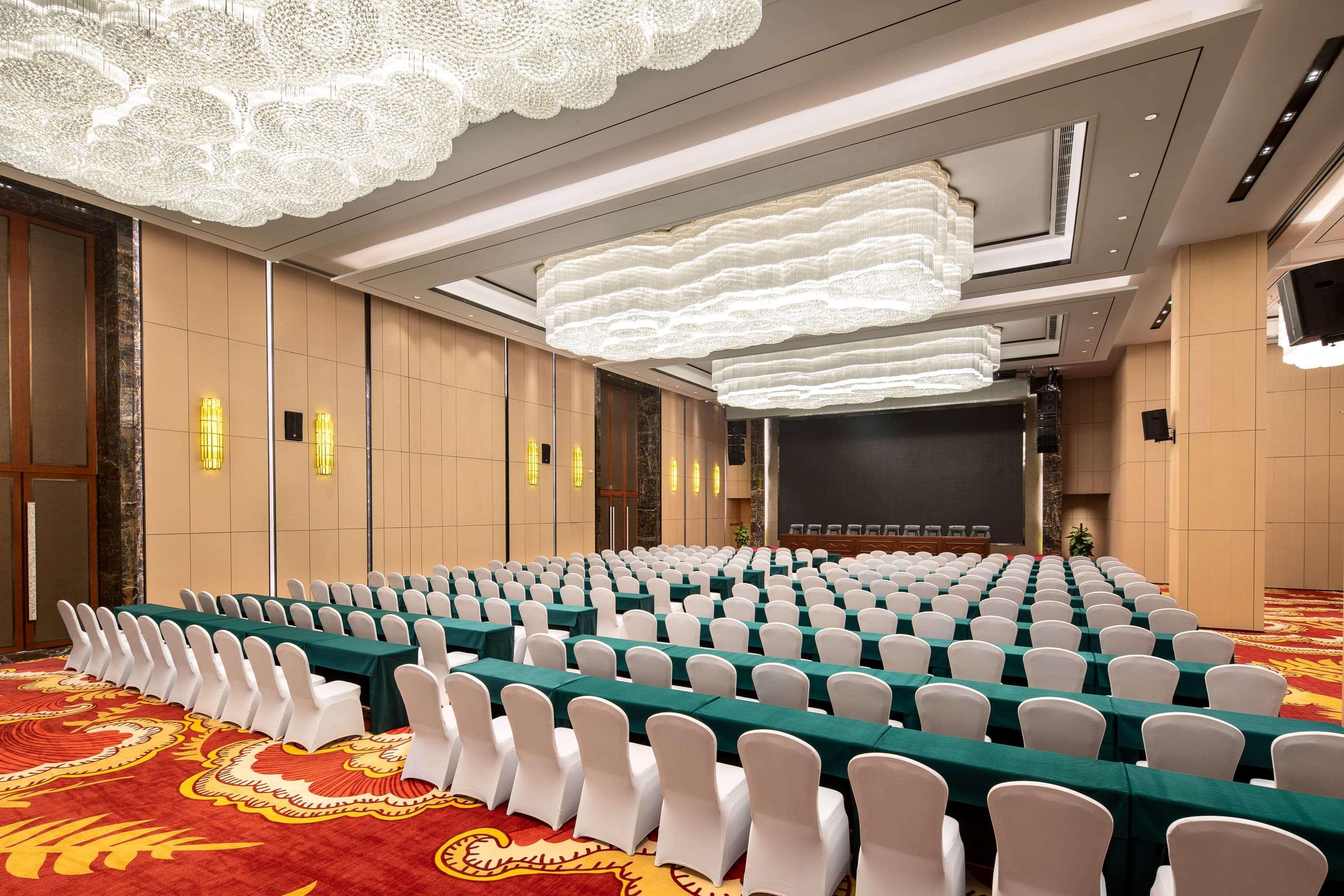 Ramada Wyndham Zhengzhou Xinzheng Hotell Xinzheng  Exteriör bild