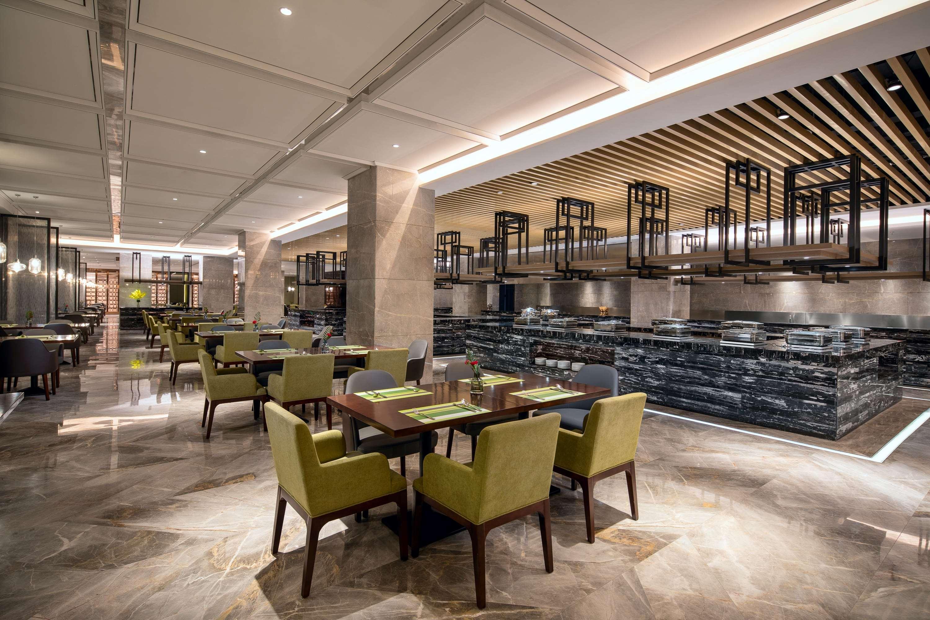 Ramada Wyndham Zhengzhou Xinzheng Hotell Xinzheng  Exteriör bild