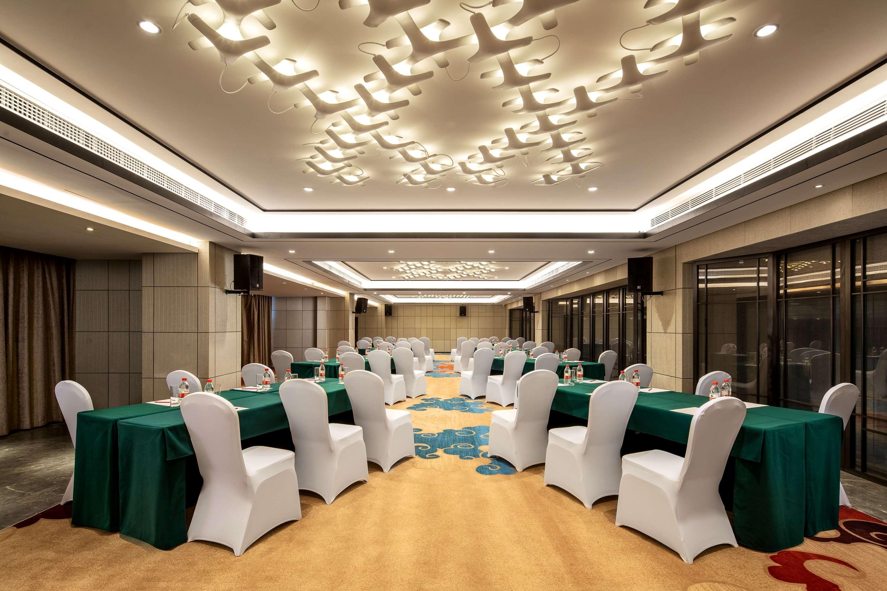 Ramada Wyndham Zhengzhou Xinzheng Hotell Xinzheng  Exteriör bild