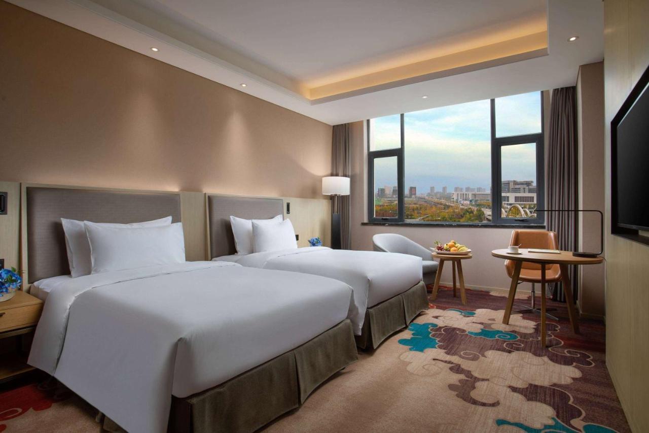 Ramada Wyndham Zhengzhou Xinzheng Hotell Xinzheng  Exteriör bild