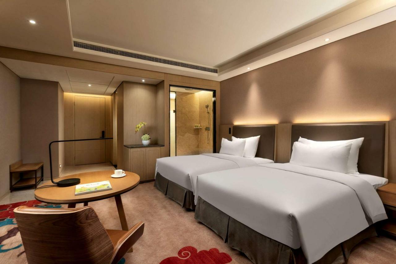 Ramada Wyndham Zhengzhou Xinzheng Hotell Xinzheng  Exteriör bild